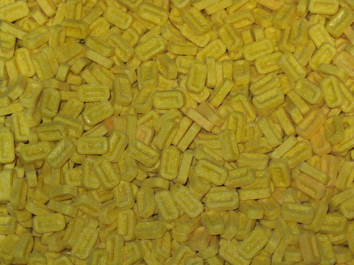 PEZ Unwrapped Bulk Single Flavor – Sour Pineapple